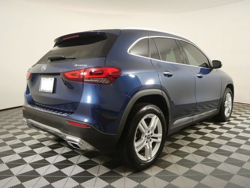 Used 2022 Mercedes-Benz GLA 250 4MATIC w/ Premium Package Lite image 3
