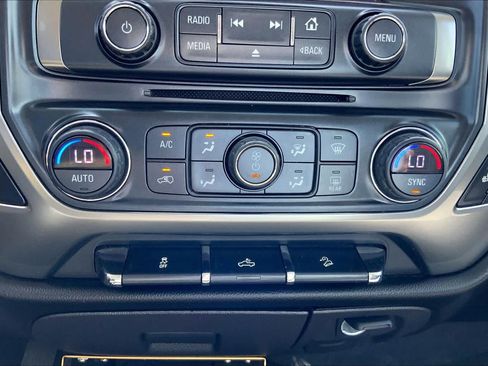 Used 2018 Chevrolet Silverado 1500 LT w/ Texas Edition AWD/4WD image 34
