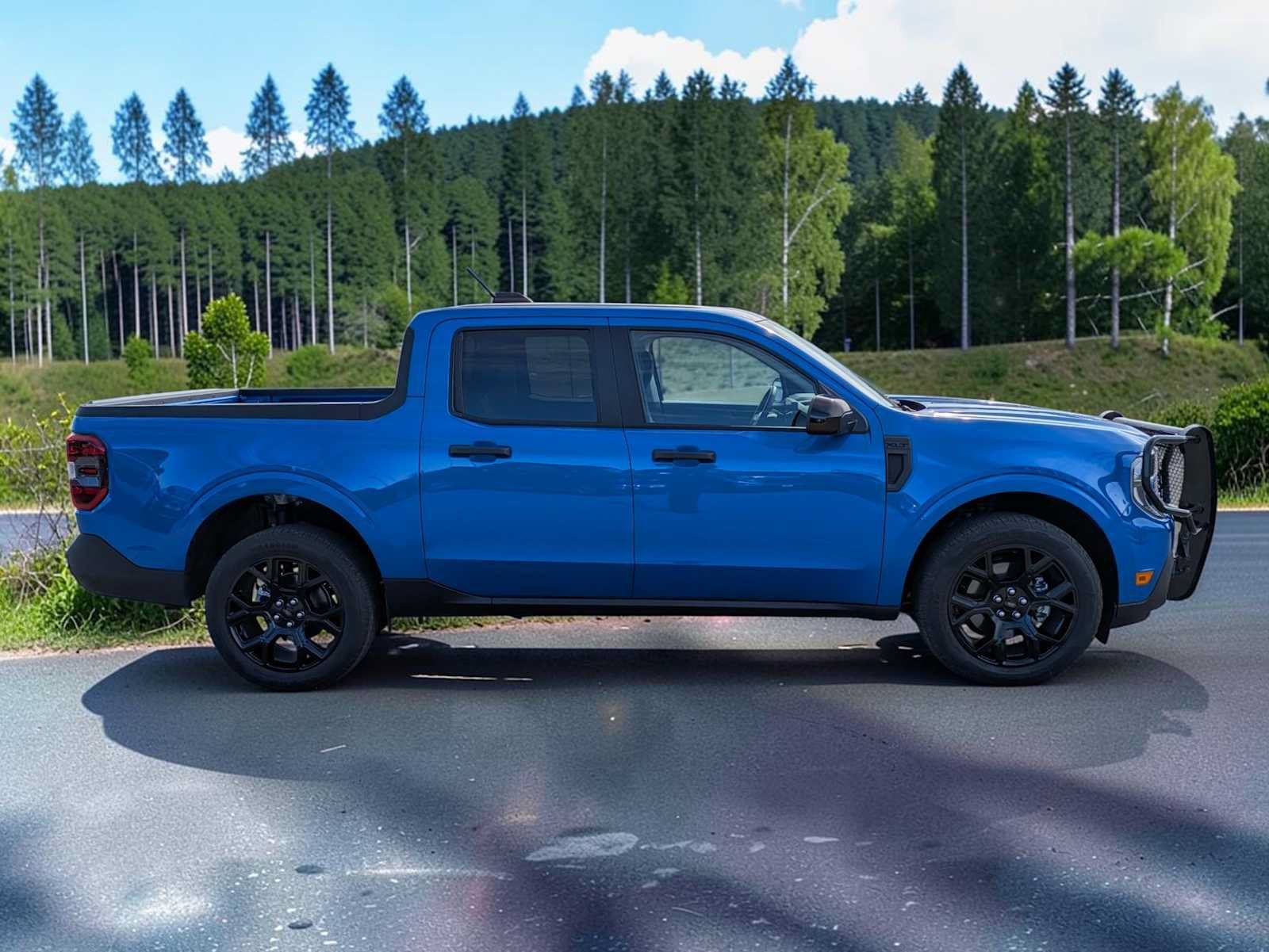 Certified 2025 Ford Maverick XLT w/ XLT Luxury Package AWD/4WD image 7