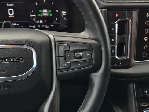 Used 2023 GMC Yukon Denali Ultimate AWD/4WD image 20