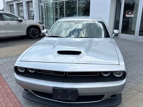 Used 2023 Dodge Challenger R/T RWD image 17