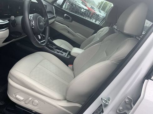 Used 2024 Kia Sorento S w/ Panoramic Sunroof Package FWD image 18