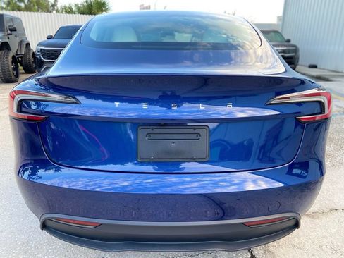 Used 2025 Tesla Model 3 Long Range RWD image 4