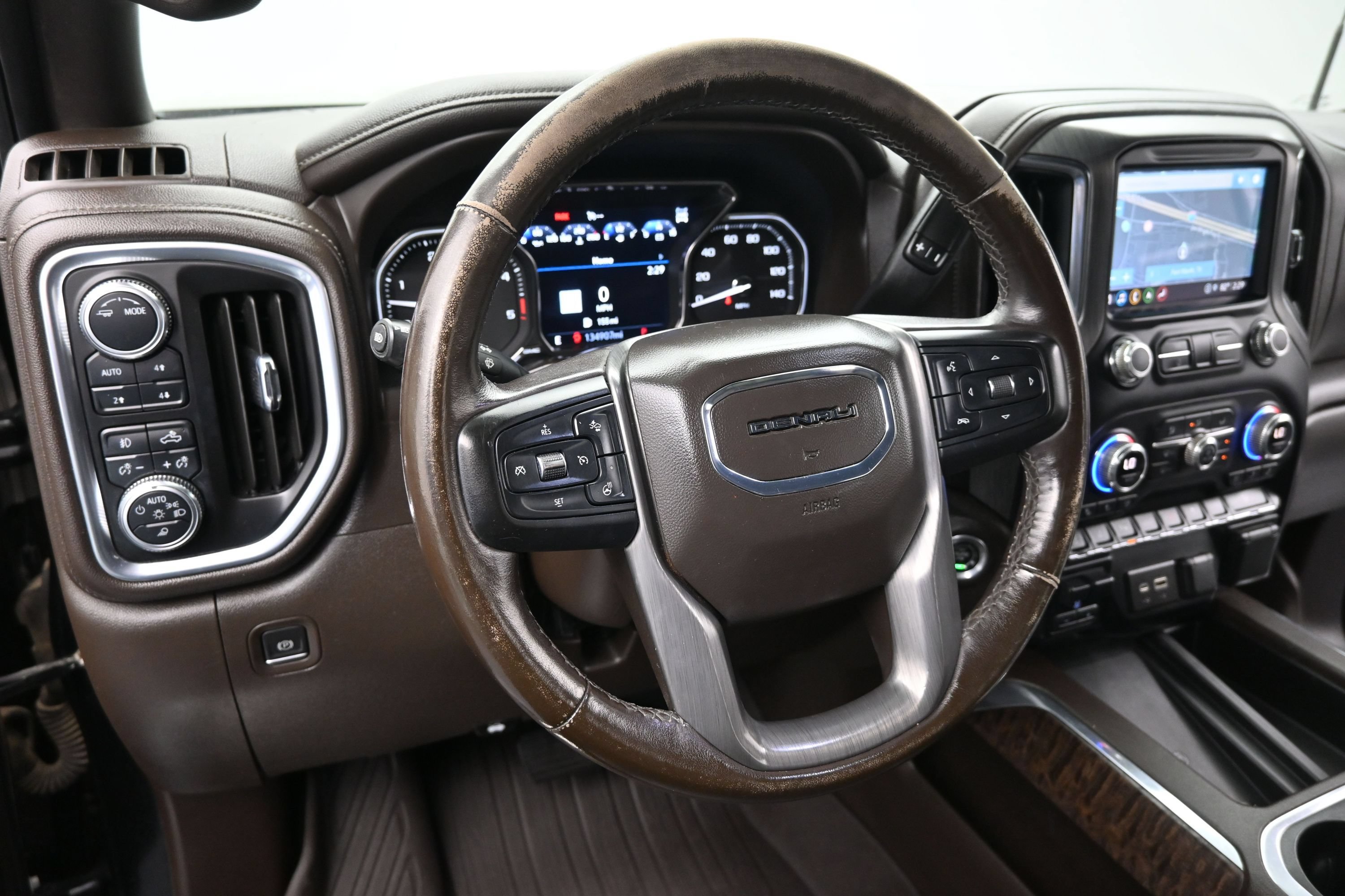Used 2021 GMC Sierra 3500 Denali AWD/4WD image 13