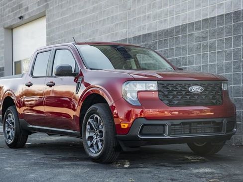 New 2026 Ford Maverick XLT AWD/4WD image 2