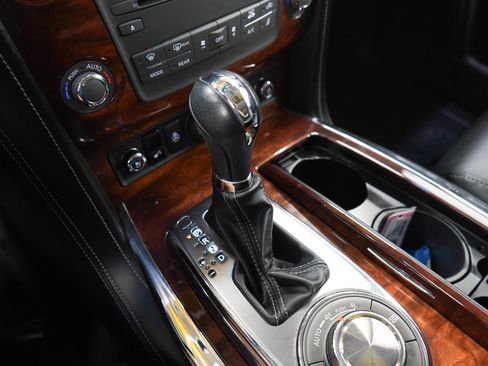 Used 2016 INFINITI QX80 4WD w/ Deluxe Technology Package image 25
