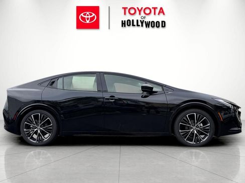 New 2026 Toyota Prius XLE image 3