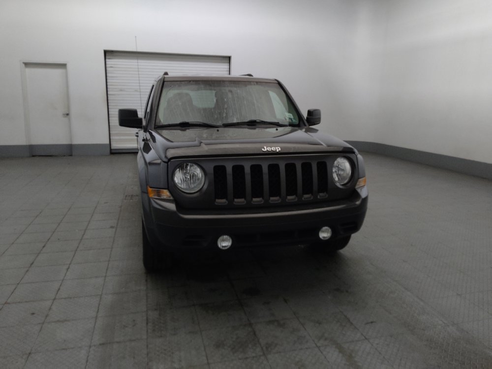 Used 2015 Jeep Patriot Latitude AWD/4WD image 14