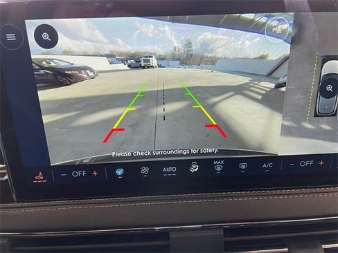 New 2025 Lincoln Corsair Reserve w/ Equipment Group 202A image 23