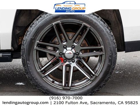 Used 2016 Cadillac Escalade ESV Platinum image 9