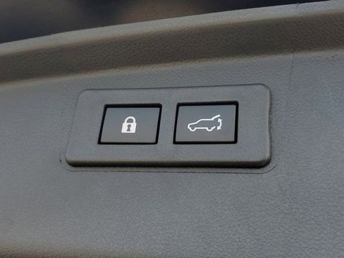 Certified 2025 Subaru Outback Touring w/ Popular Package #2 image 11