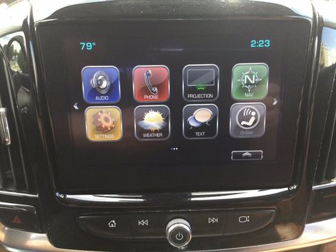 Used 2018 Chevrolet Traverse High Country AWD/4WD image 38