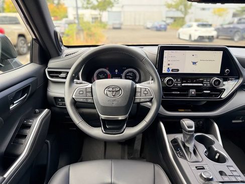 Certified 2026 Toyota Highlander XSE AWD/4WD image 26
