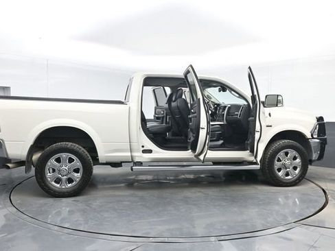 Used 2018 RAM 2500 Laramie w/ Convenience Group AWD/4WD image 51