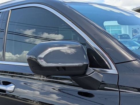 Used 2022 Hyundai Palisade Limited FWD image 13
