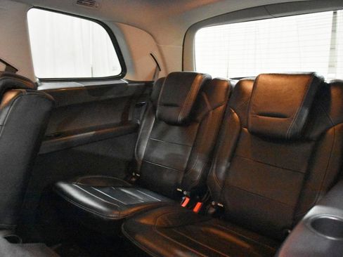 Used 2015 Mercedes-Benz GL 550 4MATIC w/ Accessory Chrome Package image 23