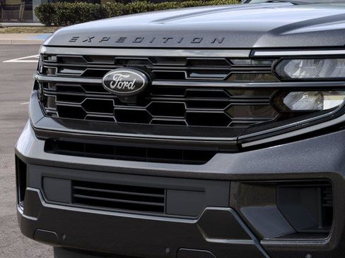 New 2027 Ford Expedition Platinum w/ Stealth Appearance Package RWD image 17