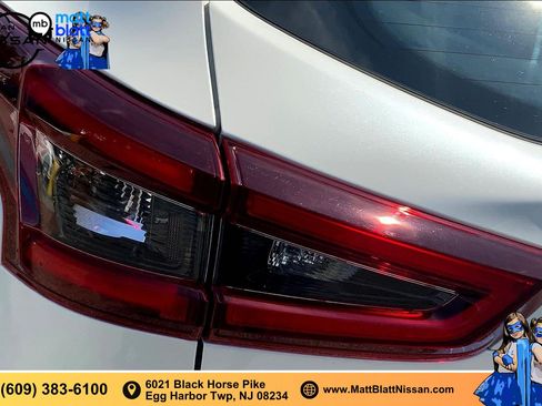 Used 2020 Nissan Rogue Sport SV AWD/4WD image 28