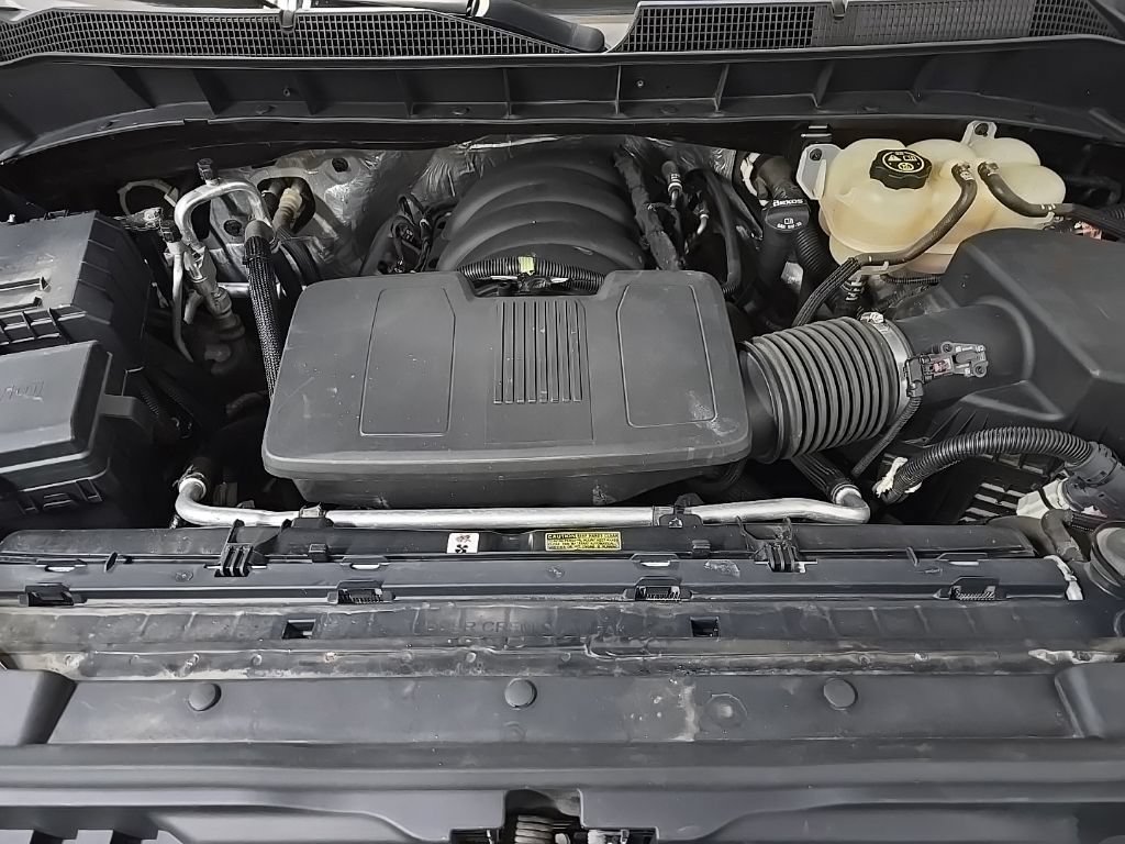 Used 2019 Chevrolet Silverado 1500 Custom w/ Custom Value Package AWD/4WD image 13