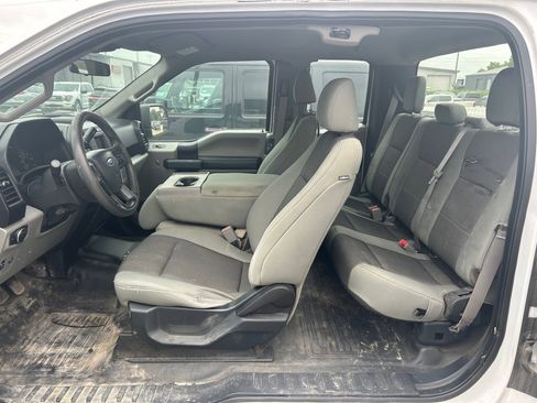 Used 2020 Ford F150 XL w/ Equipment Group 101A Mid AWD/4WD image 4