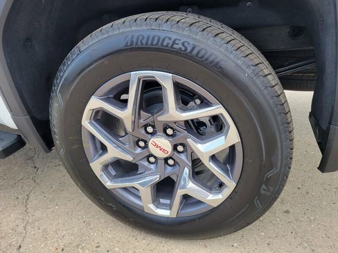 New 2026 GMC Sierra 1500 SLT RWD image 9