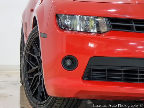 Used 2015 Chevrolet Camaro LT RWD image 6