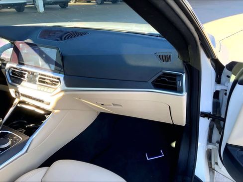 Used 2022 BMW 430i Coupe w/ Convenience Package image 17