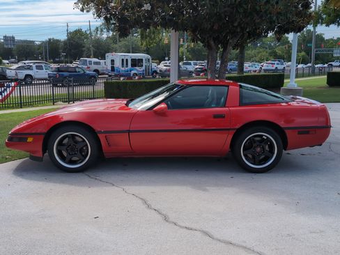 Used 1995 Chevrolet Corvette Coupe RWD image 7