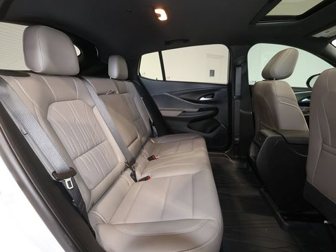 Used 2024 Buick Envista Avenir FWD image 25