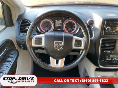 Used 2012 Dodge Grand Caravan Crew image 14