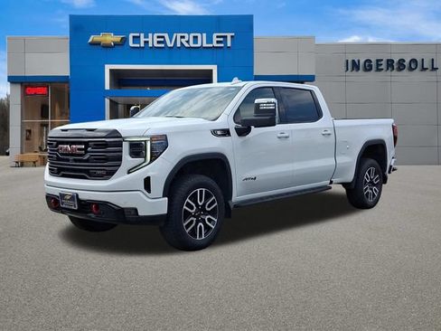 Used 2025 GMC Sierra 1500 AT4 w/ Technology Package AWD/4WD image 31