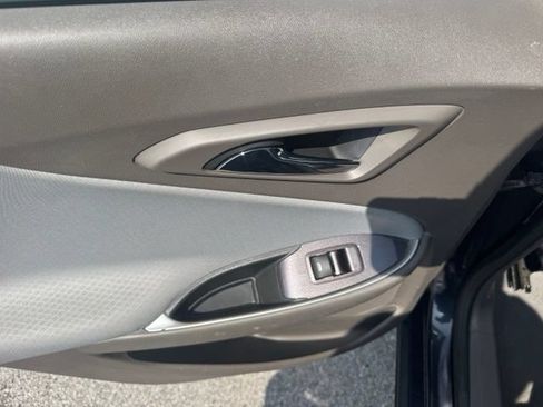 Used 2022 Chevrolet Malibu LT FWD image 26