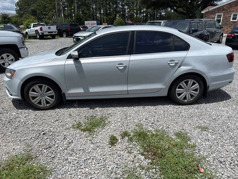Used 2017 Volkswagen Jetta S FWD image 6