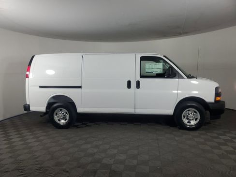 New 2026 Chevrolet Express 2500 w/ Driver Convenience Package image 2