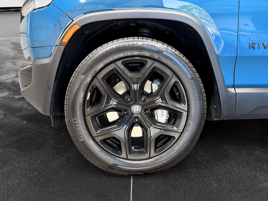 Used 2025 Rivian R1T Adventure Dual AWD/4WD image 33