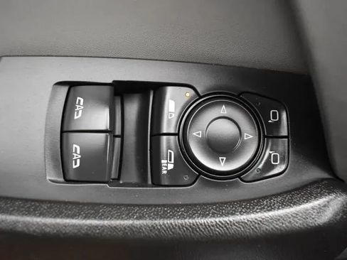 Used 2023 Chevrolet Camaro LT RWD image 18
