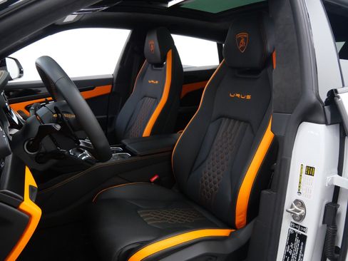 Used 2023 Lamborghini Urus S AWD/4WD image 23