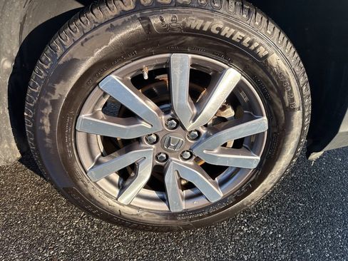 Used 2022 Honda Pilot EX-L image 11