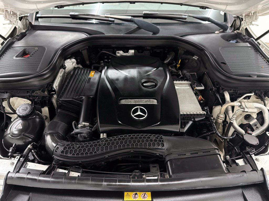 Used 2018 Mercedes-Benz GLC 300 4MATIC image 35
