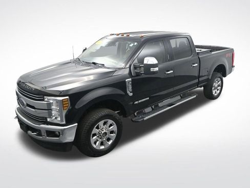 Used 2018 Ford F250 Lariat w/ Lariat Ultimate Package AWD/4WD image 22