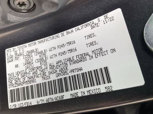 Used 2023 Toyota Tacoma SR image 27