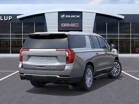 New 2026 GMC Yukon XL Denali w/ Sun & Power Step Package AWD/4WD image 4