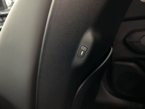 New 2027 Kia Telluride S image 30