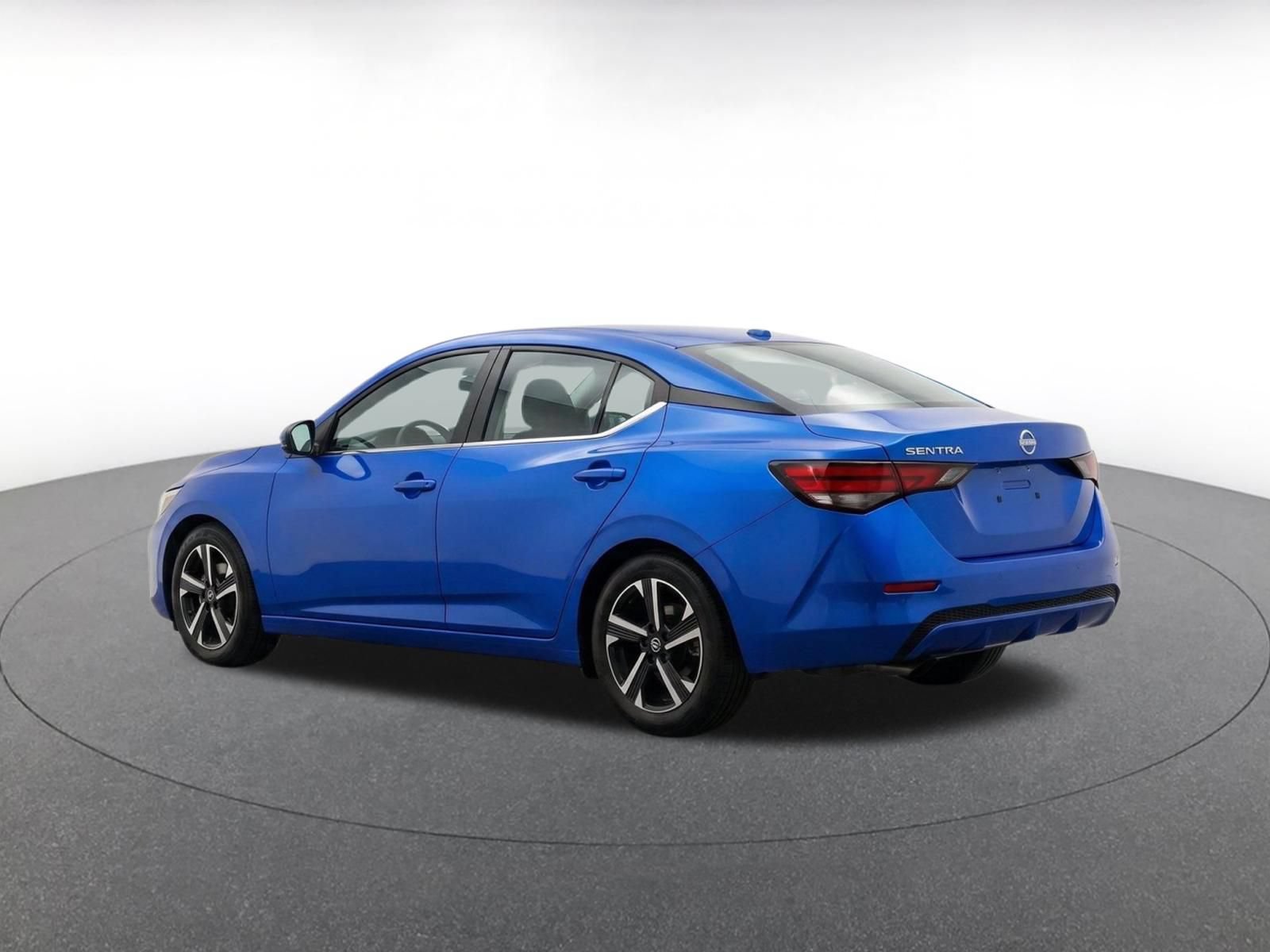 Used 2025 Nissan Sentra SV FWD image 6