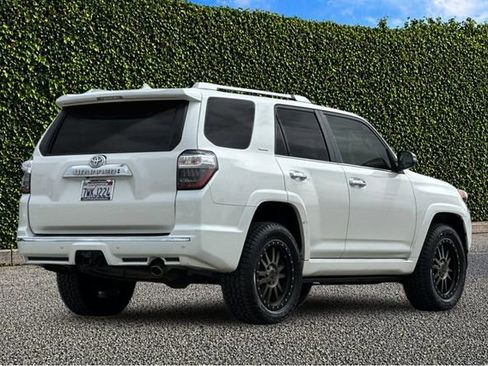 Used 2016 Toyota 4Runner Limited AWD/4WD image 4
