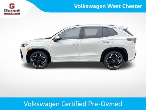 Used 2025 Volkswagen Tiguan SEL R-Line AWD/4WD image 2