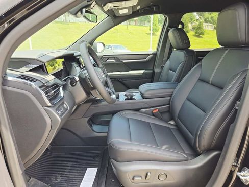 New 2025 GMC Acadia Elevation w/ Elevation Premium Package image 11