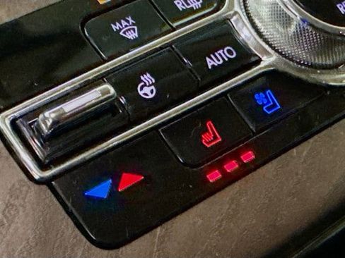 Used 2021 Lincoln Aviator Reserve w/ Equipment Group 202A image 23