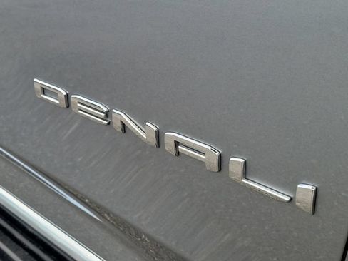 Certified 2025 GMC Yukon XL Denali AWD/4WD image 7