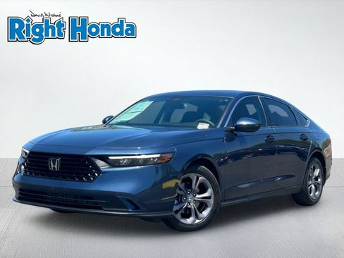 Used 2023 Honda Accord EX image 2